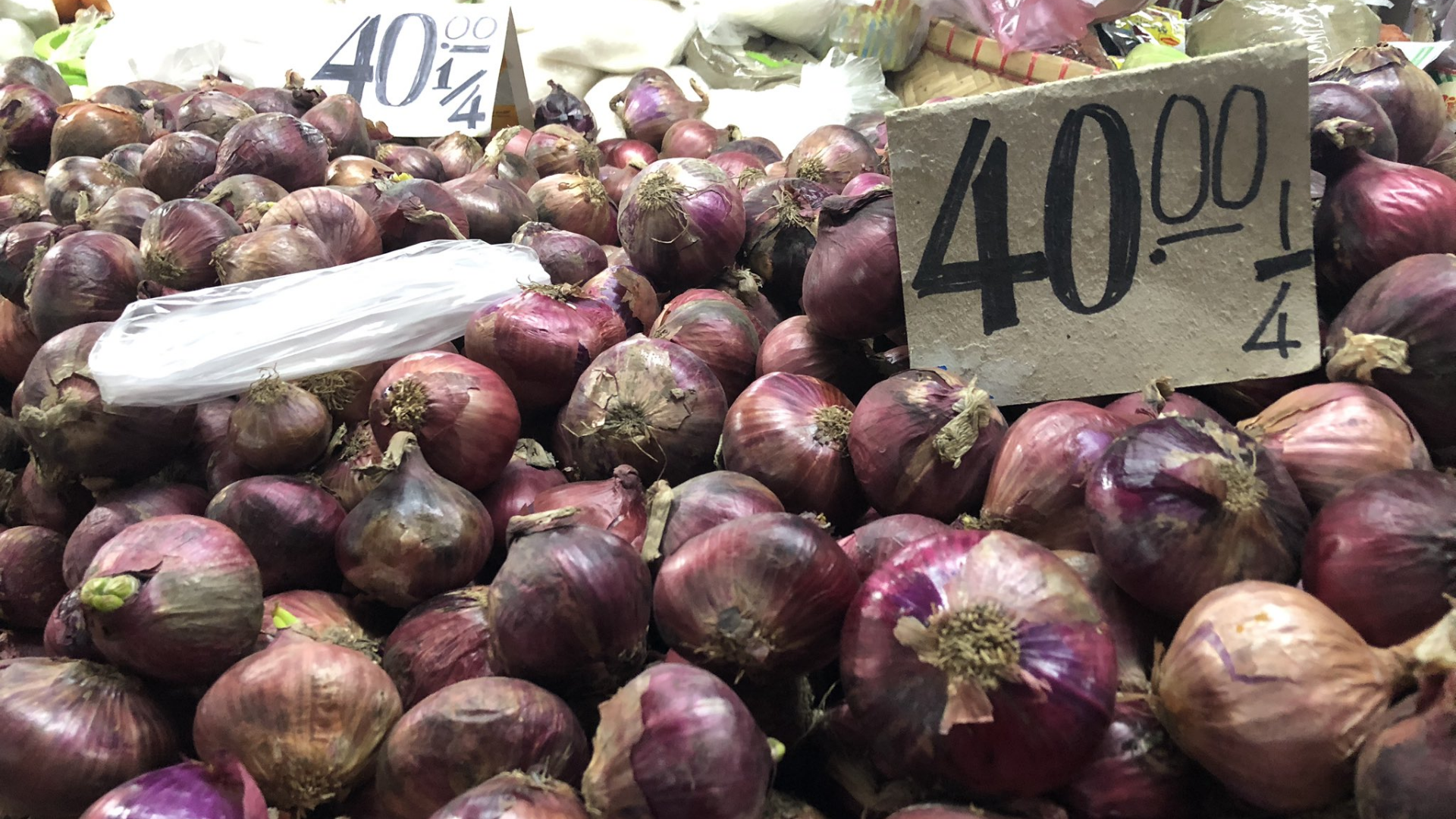 Onions are now being poured into public markets by DA, but the retail cost of the bulbs is still high