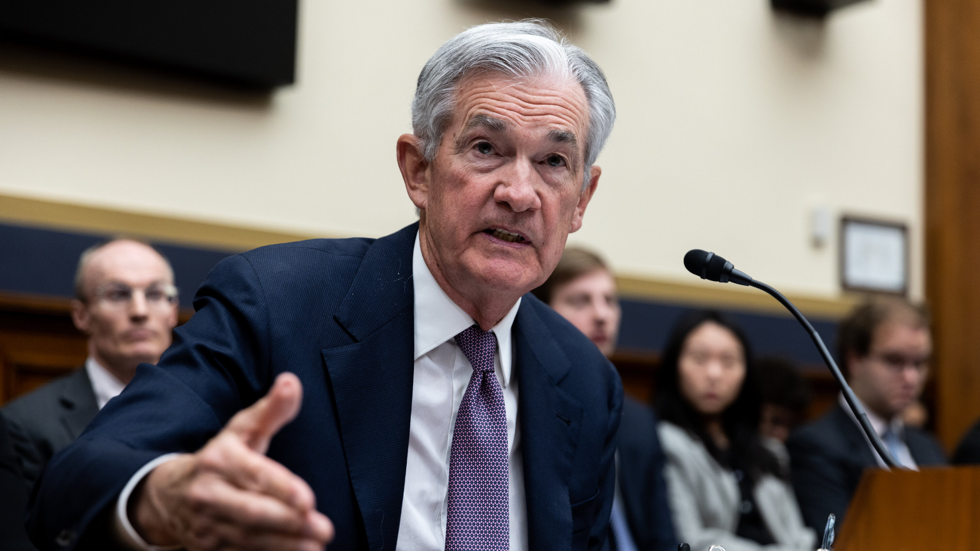 Amid a global banking crisis, the US Fed announces a small rate increase