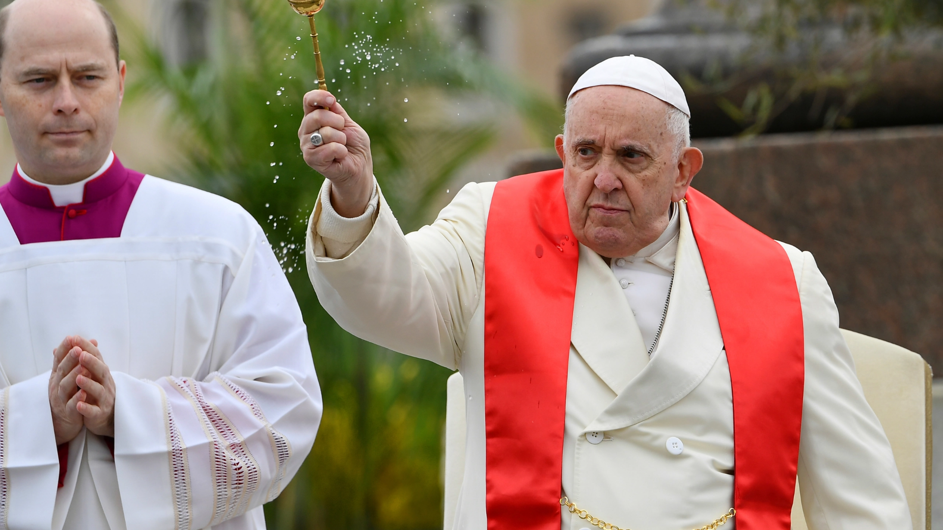 After recovering from illness, Pope Francis conducts the Palm Sunday service.