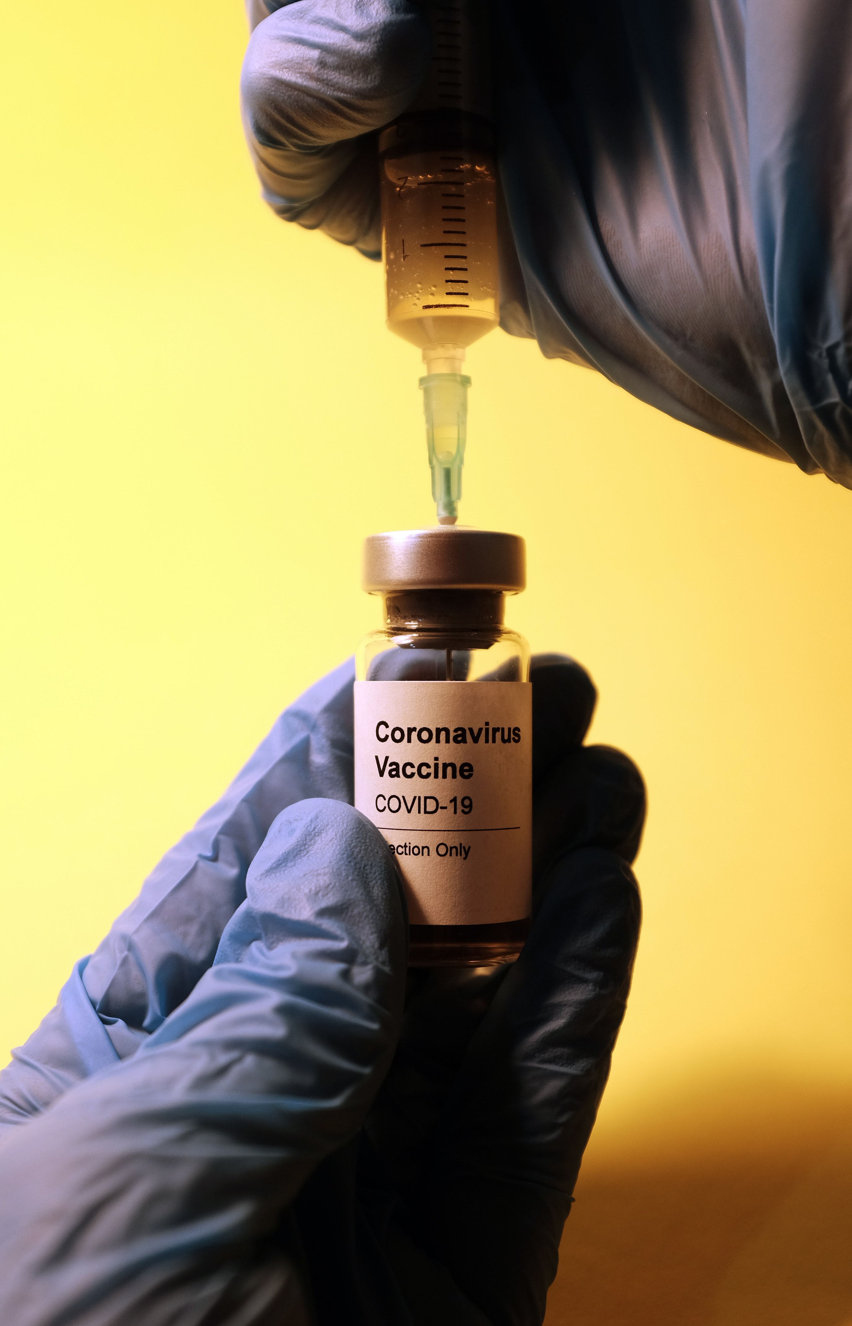 Senators want to allow the private sector and LGU to secure their own Covid-19 vaccines.