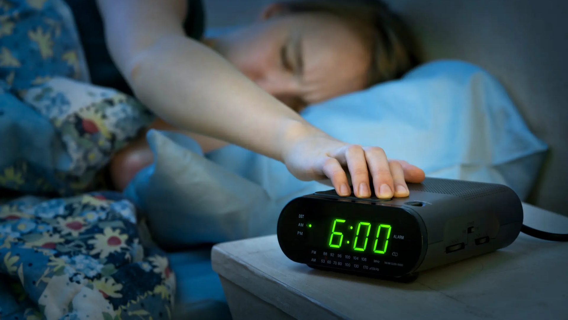 In a poll, only 26% of Americans claimed to obtain at least 8 hours of sleep each night.