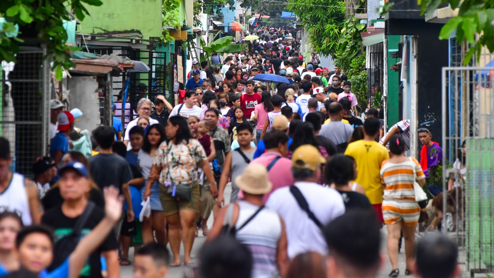 Road Closures Around Manila North Cemetery Announced for Undas 2024 Observance, Affecting Aurora Blvd and Nearby Areas