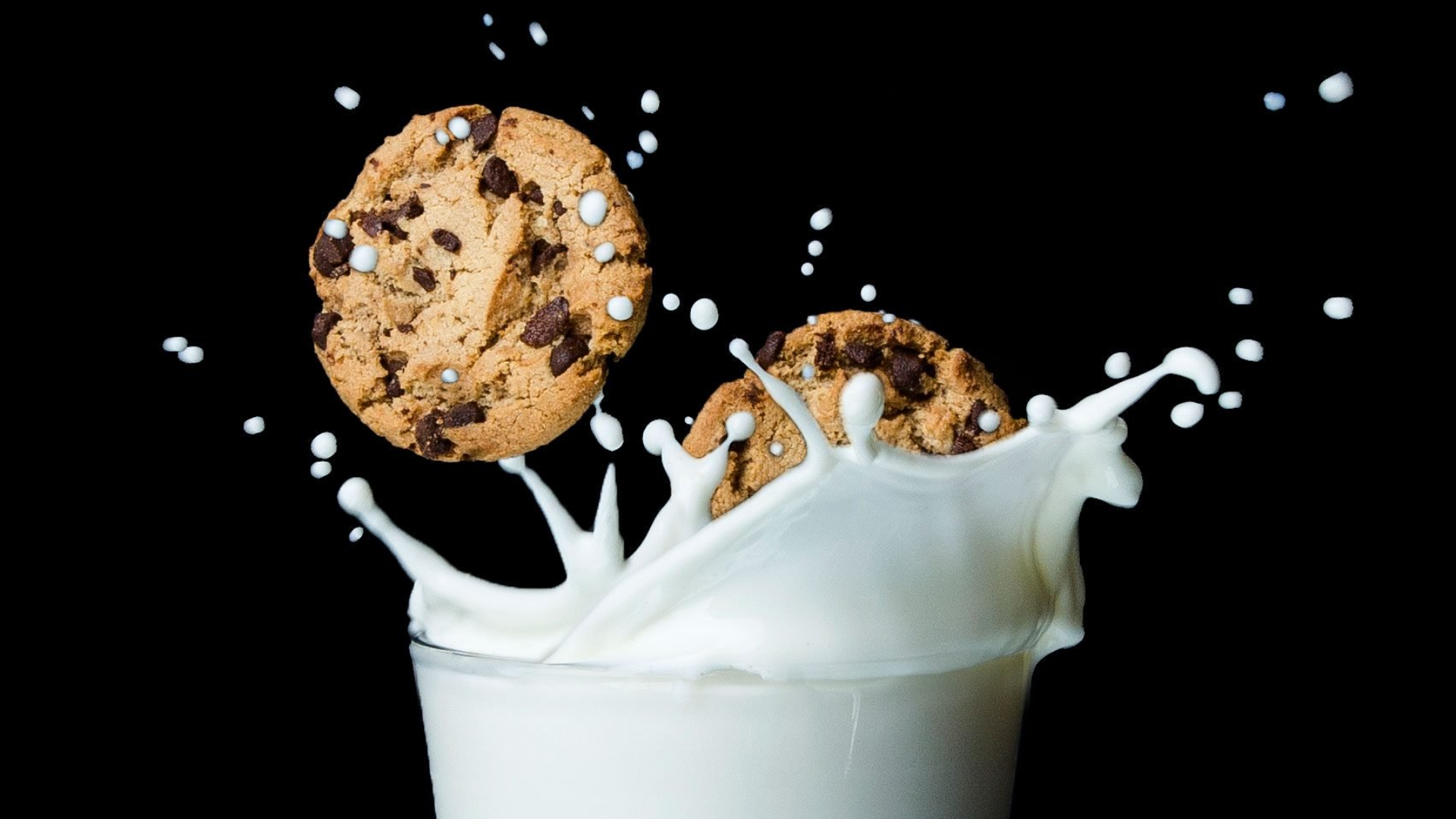 Cookies From Dunkin' Are Designed To Be Dunked, Too