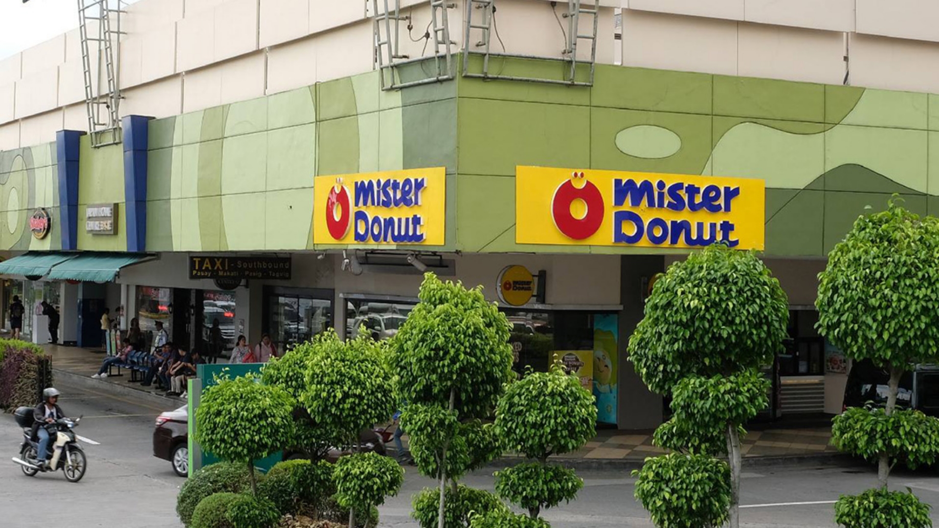 The Greenhills location of Mister Donut is closing.