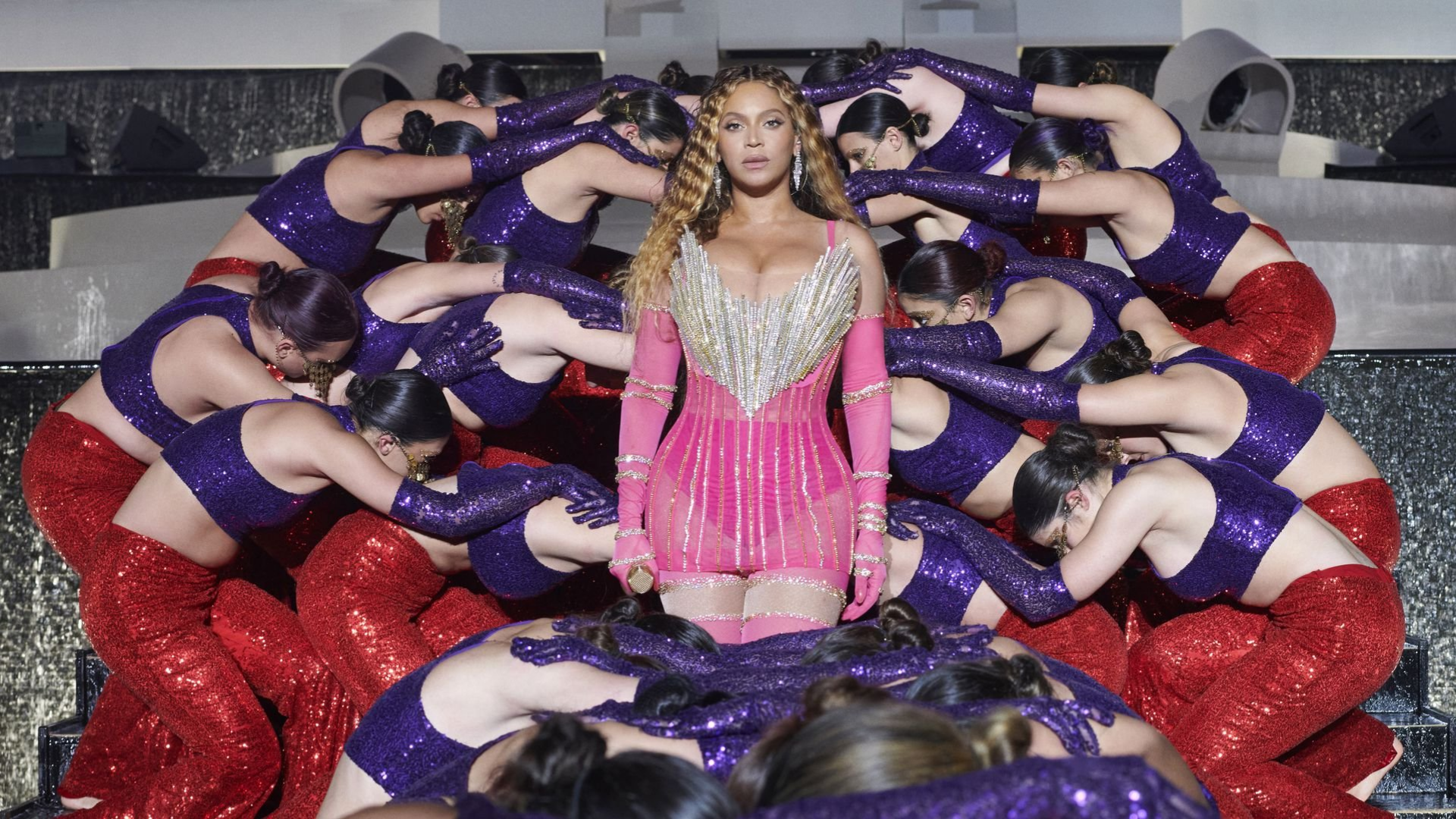 Beyonce's first new tour in nearly seven years has been announced.