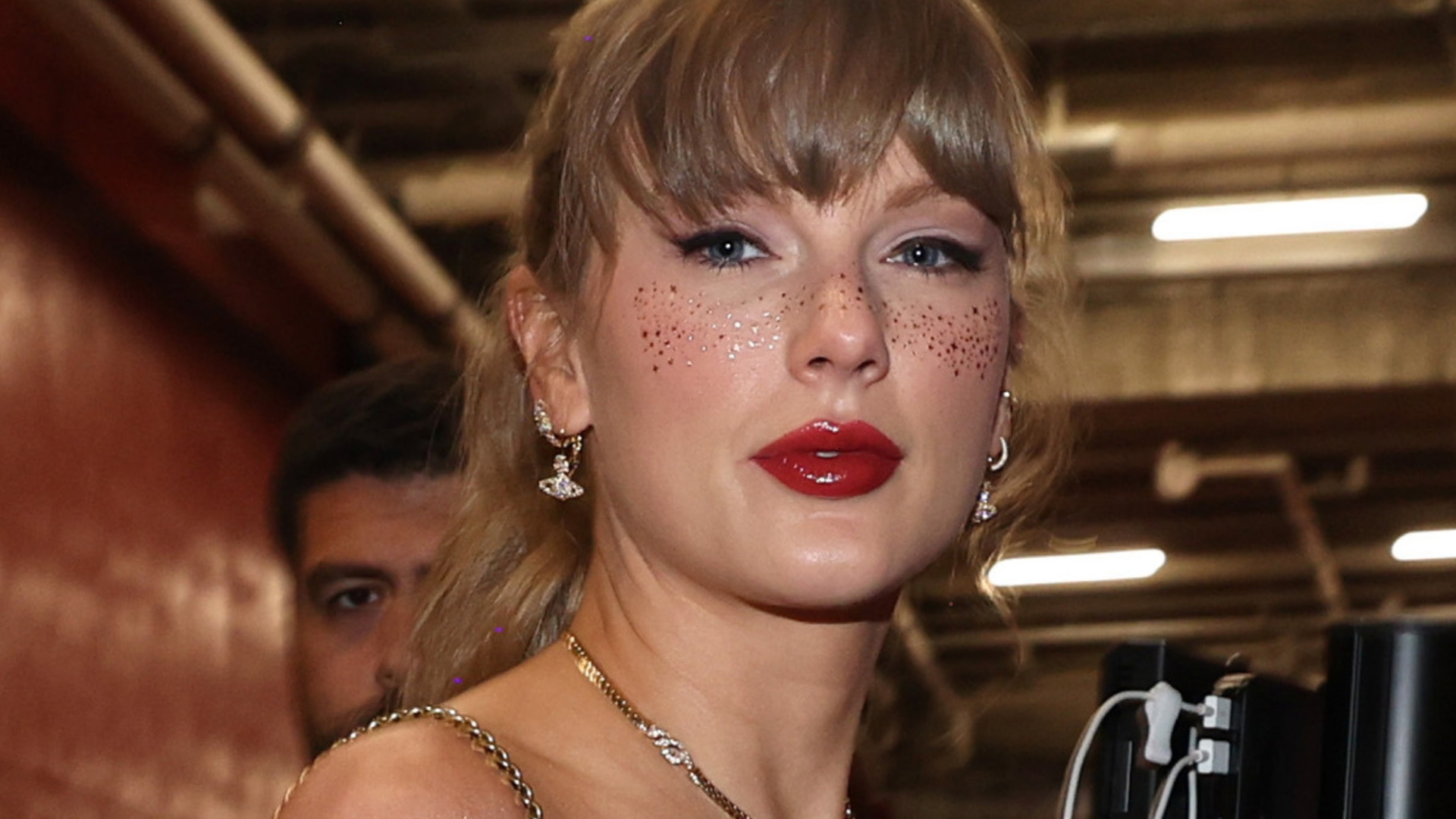 Taylor Swift's Glitter Freckles Spark Frenzy: Small Beauty Brand Fazit Blows Up After Chiefs Game Appearance