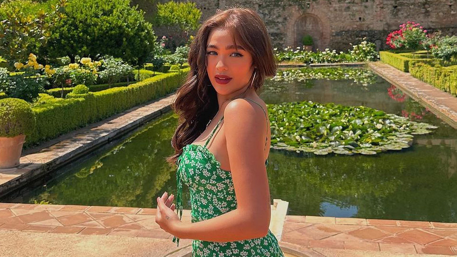 Andrea Brillantes thanks 2023 for "healing" after reflecting on his alone tour through Spain.