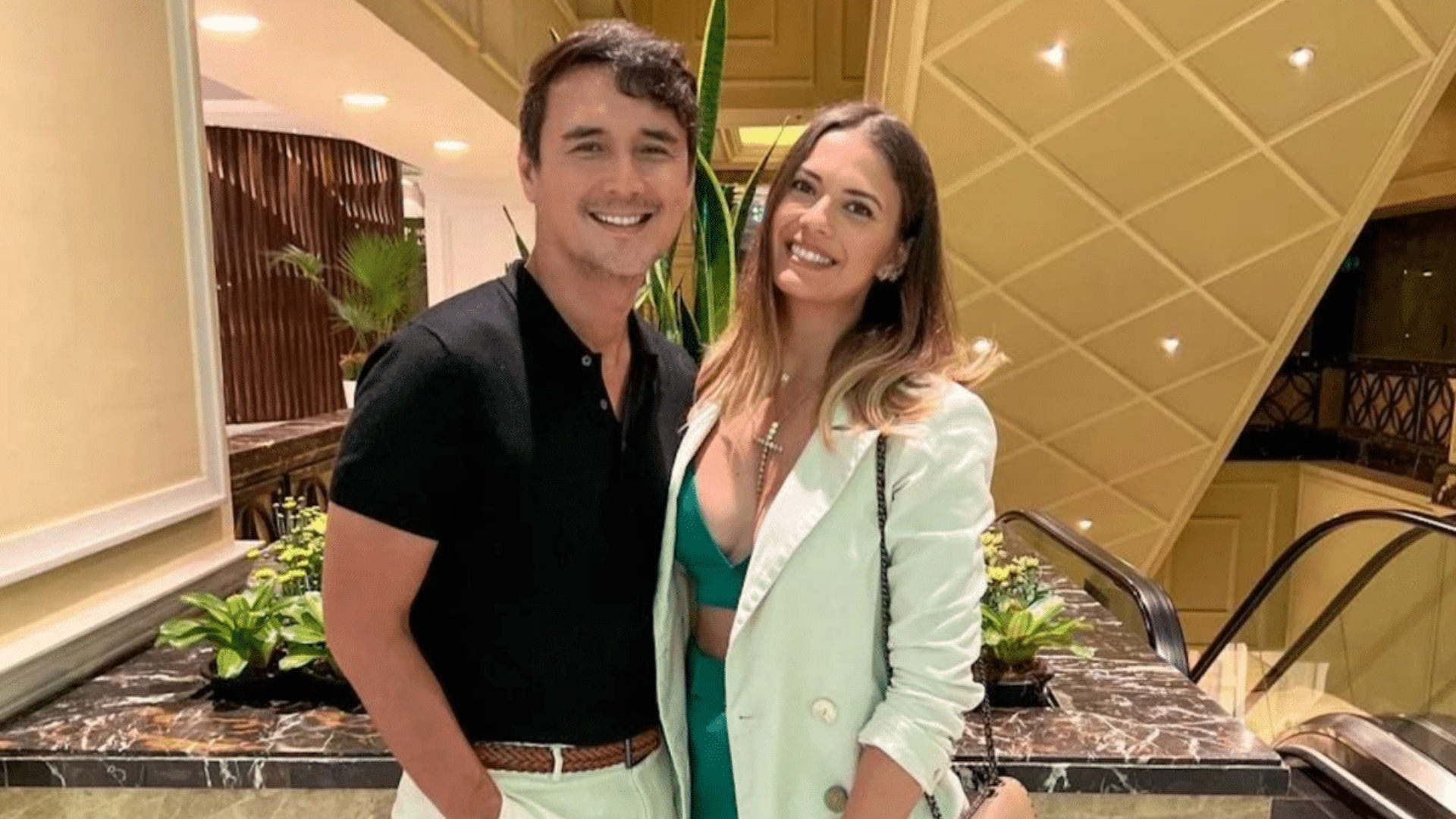 John Estrada and Priscilla Meirelles have confirmed a "mutual break."